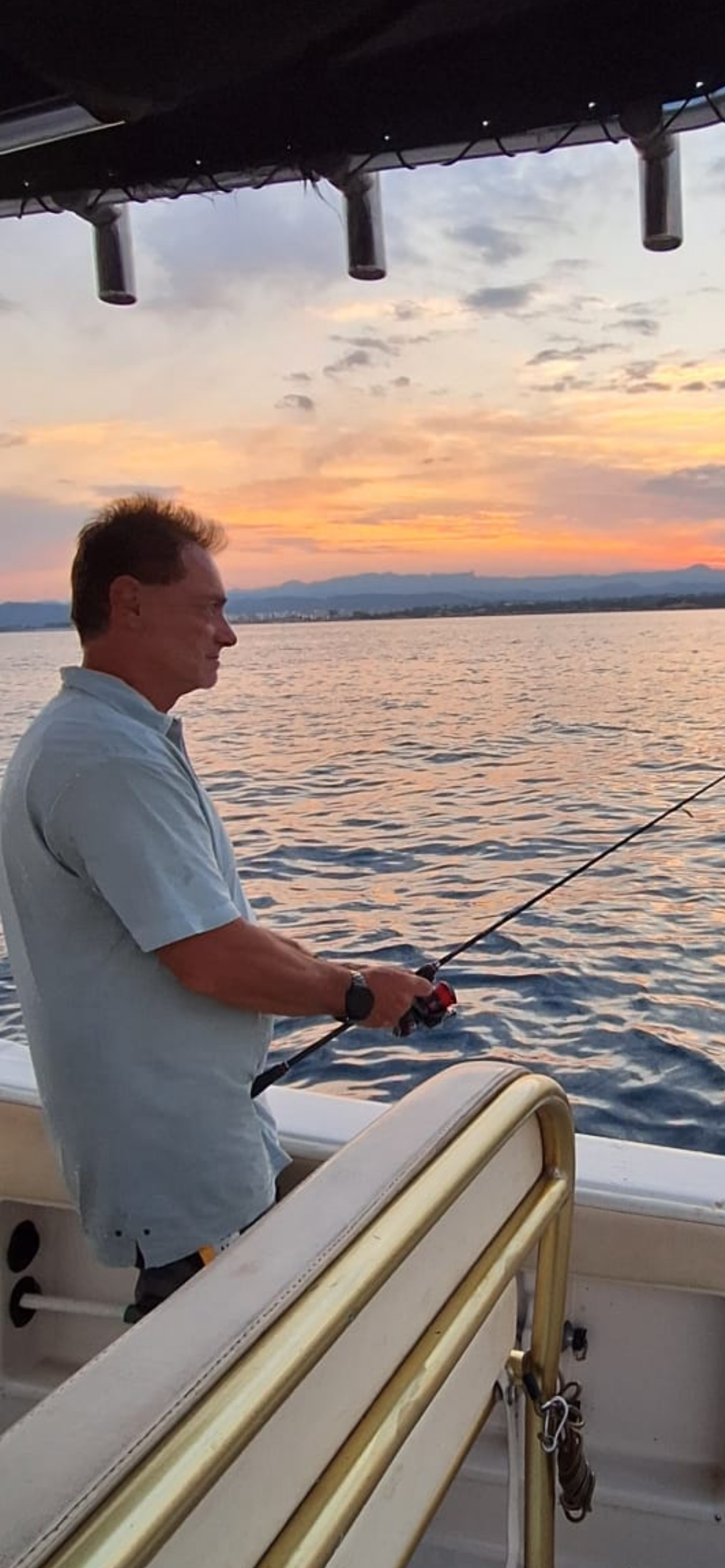 <em><strong>Raúl G.</strong></em>